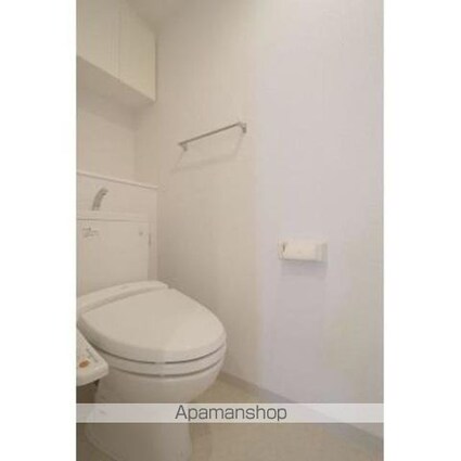 東京都新宿区市谷本村町[1DK/31.28m2]のトイレ