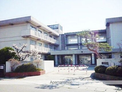 ペニー　ロイヤル[1LDK/37.13m2]の周辺1