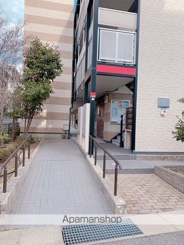 レオパレスシャンテの玄関写真
