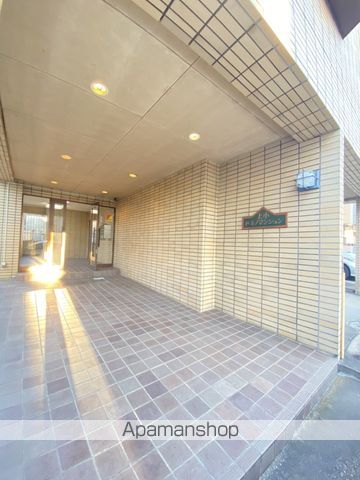 ドミノ上小マンションの玄関写真
