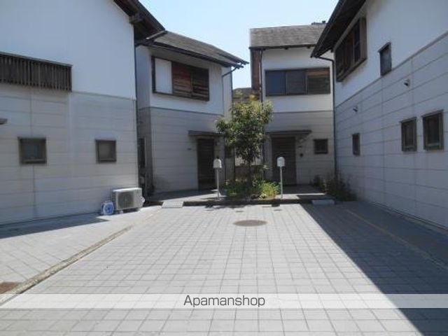 南海電鉄南海本線 和泉大宮駅 徒歩12分 2階建 築35年の玄関写真