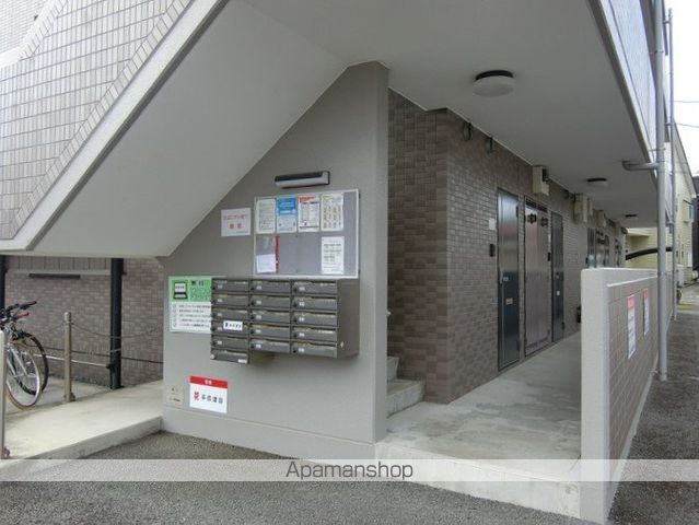 アルコバレーノIIの玄関写真