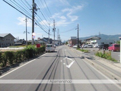 長野県長野市大字稲葉上千田[2LDK/57.3m2]の周辺2