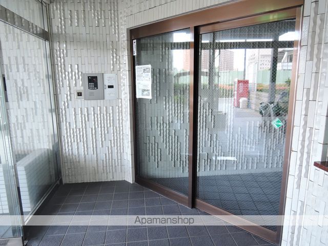 エクシード加治屋の玄関写真