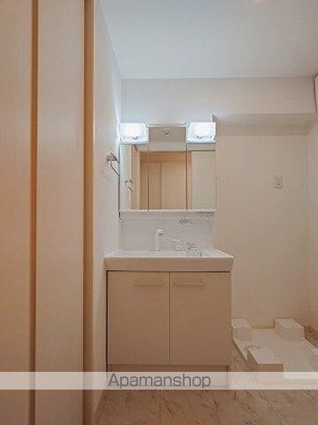 SOLANA IIの内装写真