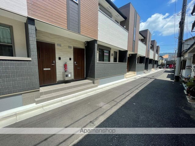 イーグルソシアの玄関写真