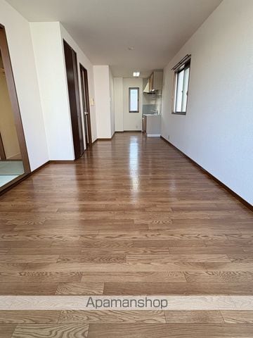 ファミ-ル取石の内装写真