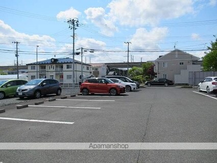 ユーミー・ＹＭＧ津志田[3K/56.85m2]の駐車場