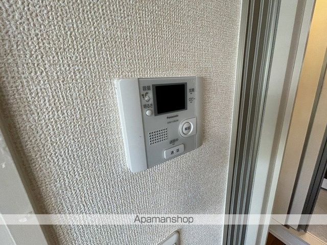 ジョリシャンブルIIの内装写真