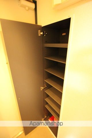 ボーンビルドの内装写真
