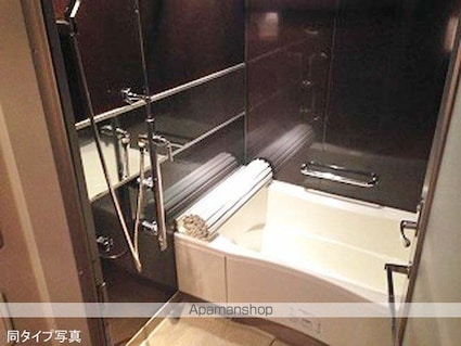 コンフォリア日本橋人形町ノース[1LDK/40.01m2]のバス