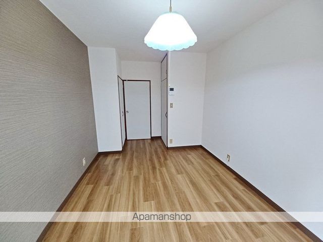 シティ輿石の内装写真