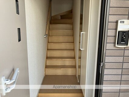 愛媛県四国中央市三島金子３丁目[2LDK/57.21m2]の玄関