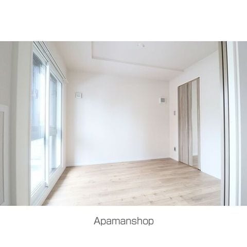 AXISーWILL 323. 裏参道の内装写真