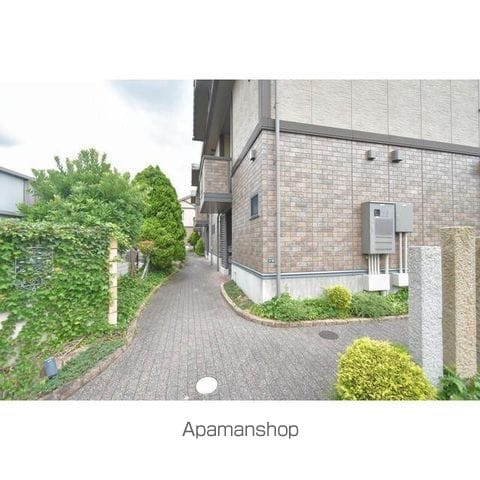 ストーク小野原の玄関写真