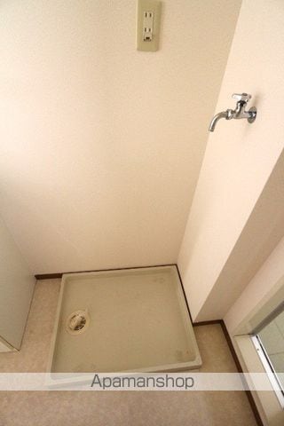 グリーンブラウンの内装写真