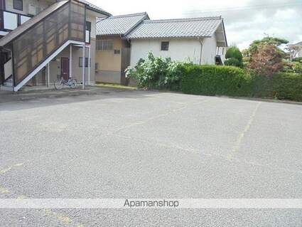長野県長野市大字北堀[2DK/44.55m2]の駐車場1