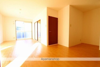 フォブール松縄[2LDK/57.75m2]のリビング・居間