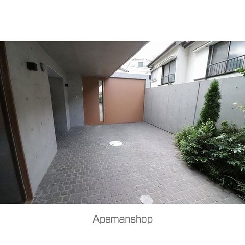 ライトテラス中野坂上[1R/25.14m2]のロビー1