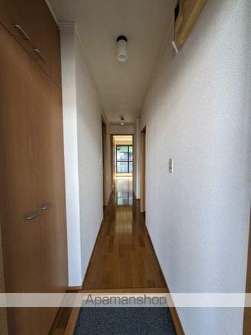 レジデンス ティアラの内装写真