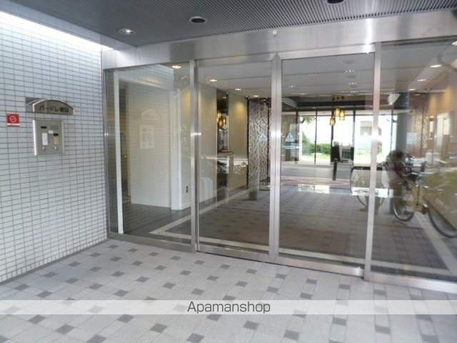 PADRE関目の玄関写真