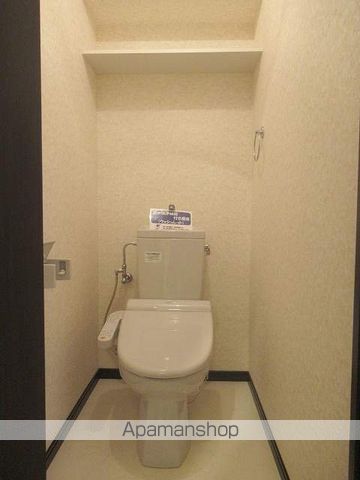 ヴィスコンティの内装写真