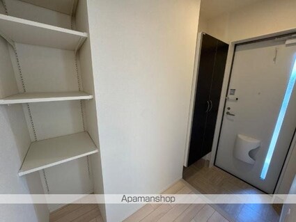 クレシア　ーＣｒｅｃｉａー[1LDK/48.55m2]の玄関