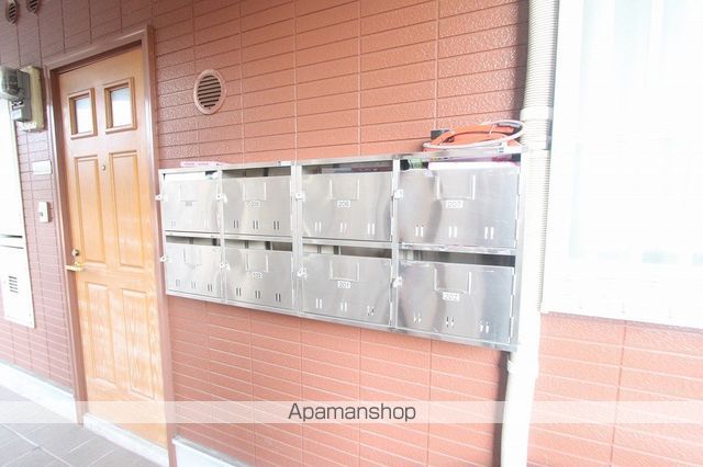 サージュの玄関写真