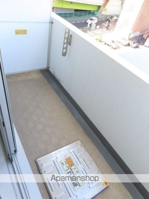 ルクレ池袋[1R/31.2m2]のバルコニー
