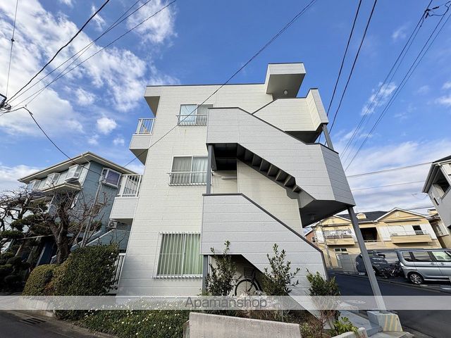 曽我マンションの玄関写真