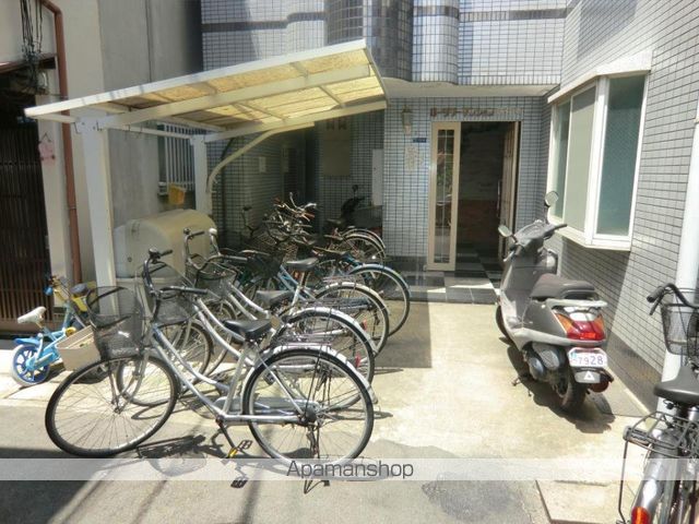 ロータリーマンション藤田町の玄関写真