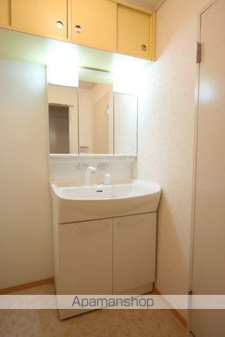 日商岩井池田マンションの内装写真