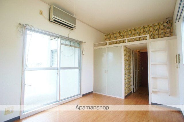 PLEAST都府楼前の内装写真
