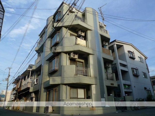 グリーンパレスの玄関写真
