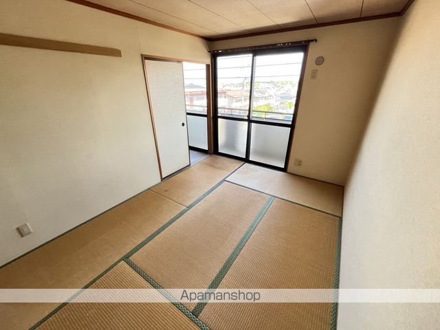 八幡市 2階建 築31年の内装写真