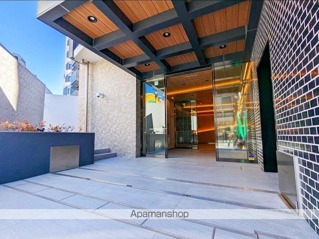 ザ・パークハビオ荏原中延駅前の玄関写真
