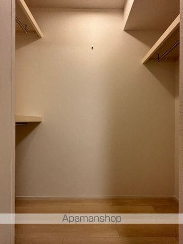 ゼロツー参番館の内装写真