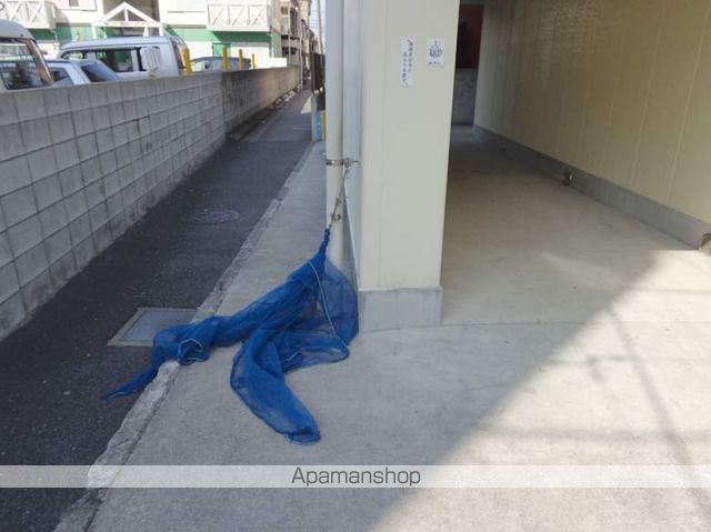 ウェストコートⅢ[1K/22.02m2]のエントランス