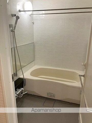 グランアルト福住オーヴェスト棟の内装写真