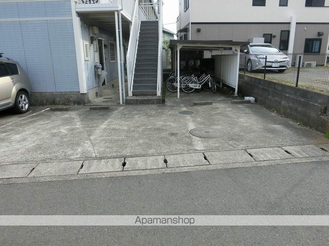 ルミエールマエダの玄関写真