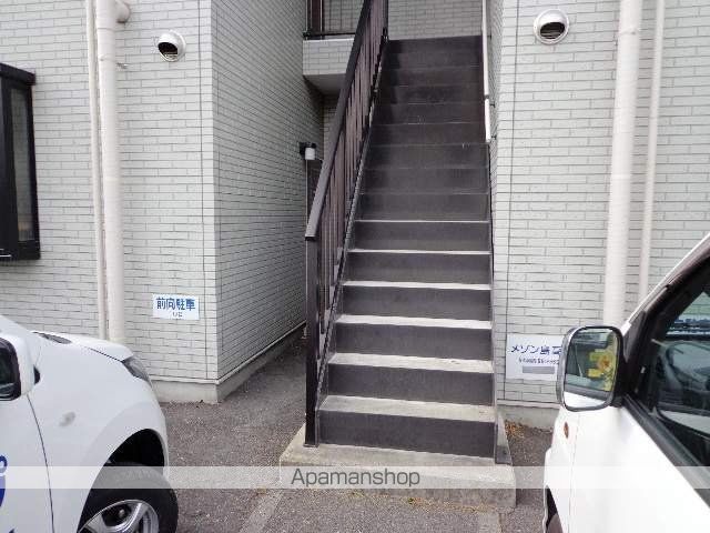 メゾン島高松の玄関写真