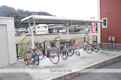 ヴァン・リジェール[2LDK/55.81m2]の共用部2