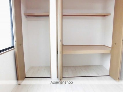 Ｔ．Ｖｉｌｌａｇｅ　Ａ棟[2LDK/62.9m2]の収納