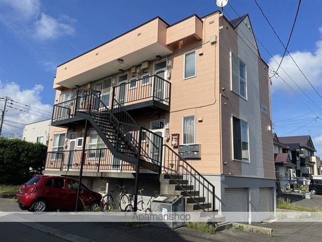 アティック新町の外観写真