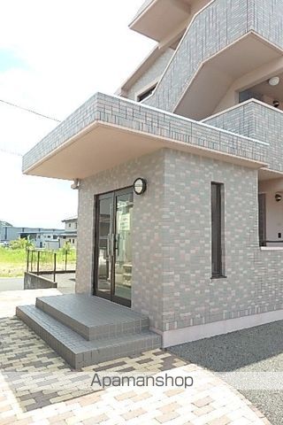 BE−FULLIの玄関写真
