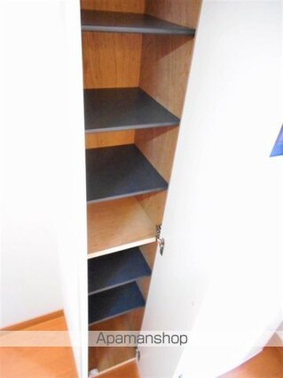 レオパレスＡＶＡＮＺＡＲＥ　Ｋ[1K/20.28m2]の玄関