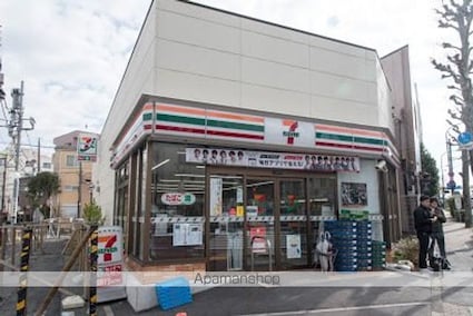 東京都世田谷区代田２丁目[1R/15.67m2]の周辺4