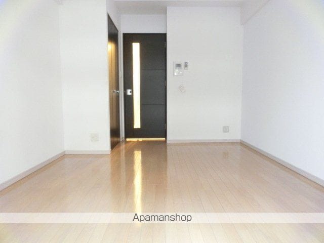 ADEN SAKAUSUJIH0NMACHIの内装写真