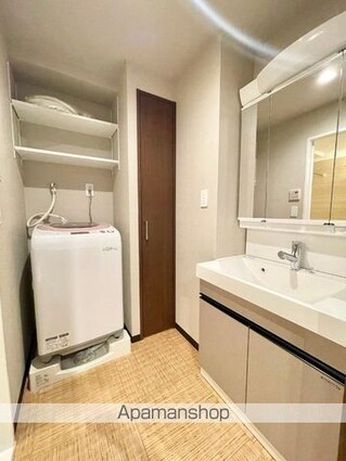 ロイジェントパークス四ツ谷[1R/40.68m2]の洗面所