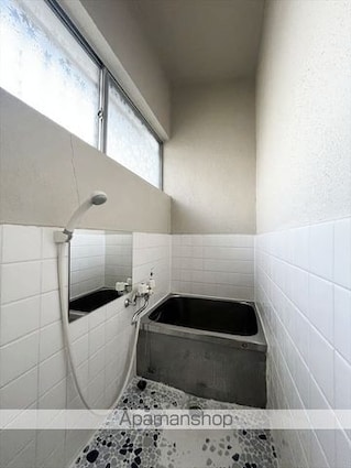 岡山県倉敷市玉島上成[3K/42.65m2]のバス